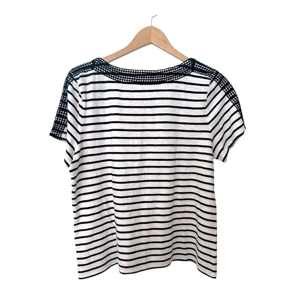 Talbots Petites Black & White Stripes Crochet Trim Size X Large - Picture 2 of 4